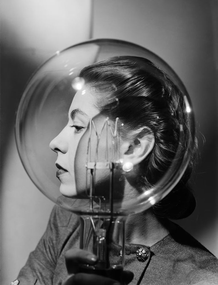 Conference Lee Miller Conferences Arts Et Loisirs